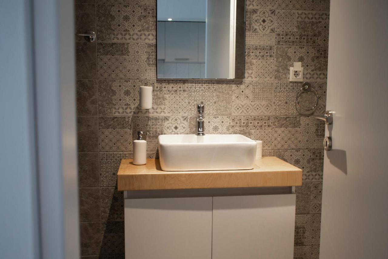 Filippos Downtown - 2Br Lux Apartment - Tsimiski Ladadika - Explore Center By Foot - Close To Aristotelous Square Thessalonique Extérieur photo